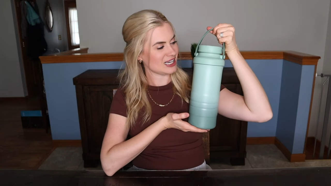 Test et examen du refroidisseur de lait maternel Momcozy : Le rêve d'une mère qui travaille ?